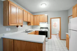 516 Roundhouse St, Shakopee, MN 55379 - Photo 6