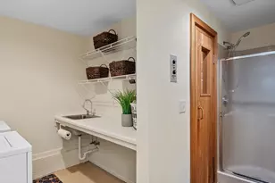 222 Groveland Ave, Minneapolis, MN 55403 - Photo 20