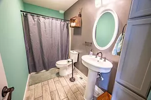 256 W Panther Dr, Ellsworth, WI 54011 - Photo 8