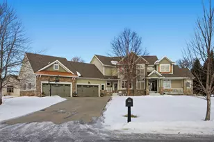 310 48th Ave SW, Moorhead, MN 56560 - Photo 2