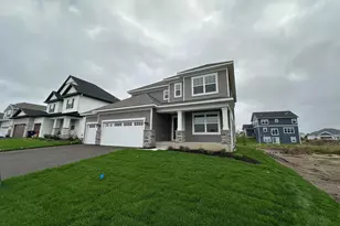 1935 Sparrow Dr, Shakopee, MN 55379 - Photo 1