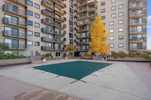 66 9th St E, Saint Paul, MN 55101 - Photo 32