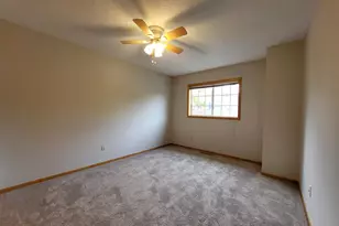 1850 Donegal Dr, Woodbury, MN 55125 - Photo 16