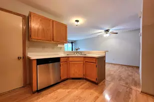 1850 Donegal Dr, Woodbury, MN 55125 - Photo 6