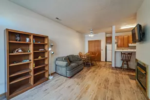 15554 Garnet Way, Apple Valley, MN 55124 - Photo 6