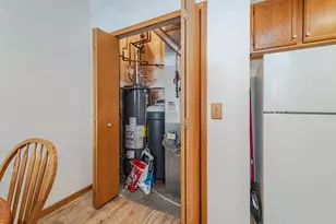 15554 Garnet Way, Apple Valley, MN 55124 - Photo 14