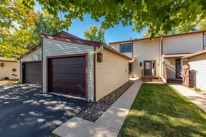 1654 Meadow Circle SE, Rochester, MN 55904 - Photo 1