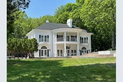 1055 Tanager Hill, Wayzata, MN 55391 - Photo 1