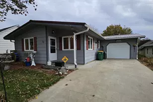 512 W 5th St, Graceville, MN 56240 - Photo 2