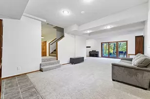 16680 N Manor Rd, Eden Prairie, MN 55346 - Photo 42