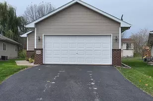 151 Garner Cir, Montrose, MN 55363 - Photo 2