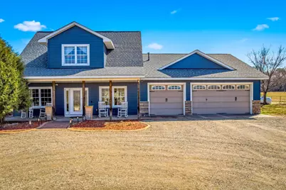 46461 Tucker Street NE, Cambridge, MN 55008 - Photo 2