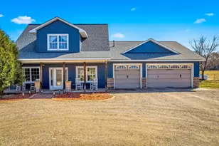 46461 Tucker Street NE, Cambridge, MN 55008 - Photo 2