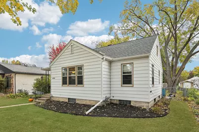 4234 Welcome Avenue N, Robbinsdale, MN 55422 - Photo 1