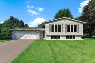 455 Black Oaks Ln N, Plymouth, MN 55447 - Photo 1