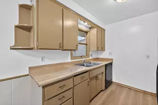 2106 8th Ave NE, Rochester, MN 55906 - Photo 18