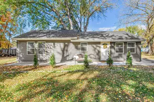 681 Glencoe St NE, Fridley, MN 55432 - Photo 2