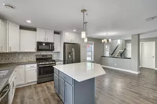 10269 Chesshire Ln N, Maple Grove, MN 55369 - Photo 6