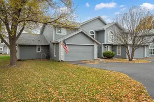 2717 Spyglass Ct NW, Rochester, MN 55901 - Photo 4