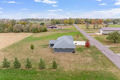 305 Harrison Street, Welcome, MN 56181 - Photo 14