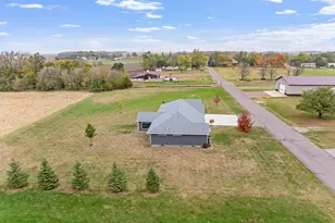 305 Harrison St, Welcome, MN 56181 - Photo 14