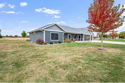 305 Harrison Street, Welcome, MN 56181 - Photo 6