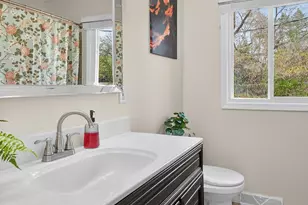 11300 Friar Ln, Hopkins, MN 55305 - Photo 18