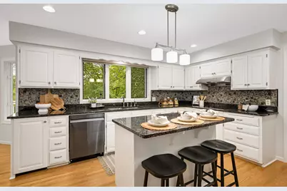 15395 Highland Bluff, Minnetonka, MN 55345 - Photo 8