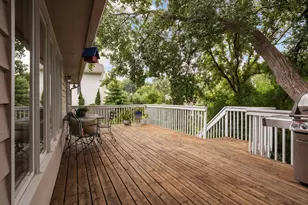 15395 Highland Bluff, Minnetonka, MN 55345 - Photo 36