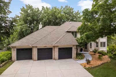 15395 Highland Bluff, Minnetonka, MN 55345 - Photo 38
