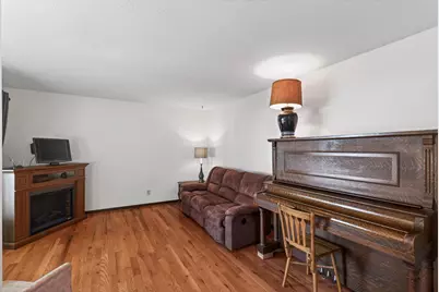 7599 Iverson Avenue S, Cottage Grove, MN 55016 - Photo 4