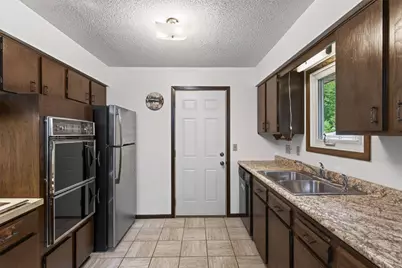 7599 Iverson Avenue S, Cottage Grove, MN 55016 - Photo 12