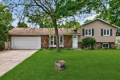 7599 Iverson Avenue S, Cottage Grove, MN 55016 - Photo 2