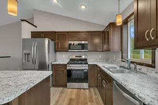 1804 Oak Pond Dr NW, Sauk Rapids, MN 56379 - Photo 4