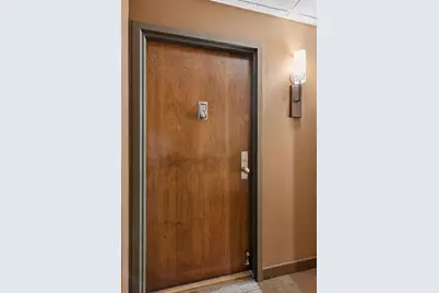 1920 S 1st Street #2306, Minneapolis, MN 55454 - Photo 8