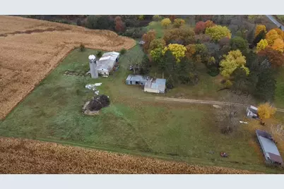 1297 Evergreen Drive, Kinnickinnic Township, WI 54022 - Photo 2