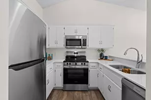 14855 Endicott Way, Apple Valley, MN 55124 - Photo 2