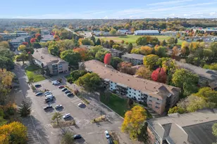 10211 Cedar Lake Rd, Hopkins, MN 55305 - Photo 18