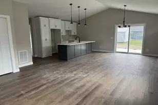 7255 Hawthorne Ct, North Branch, MN 55056 - Photo 14