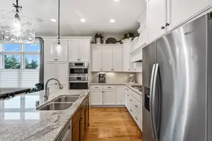 18368 Justice Way, Lakeville, MN 55044 - Photo 14