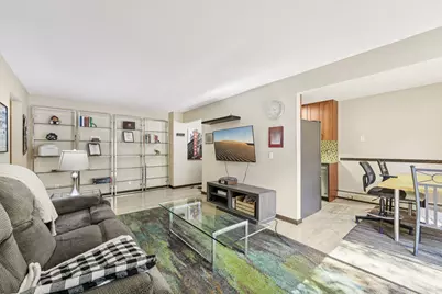 930 Westbrooke Way #4, Hopkins, MN 55343 - Photo 2