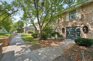 930 Westbrooke Way, Hopkins, MN 55343 - Photo 18