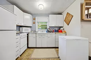 1002 9th St S, Moorhead, MN 56560 - Photo 22