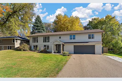 6271 Cardinal Avenue, Chanhassen, MN 55331 - Photo 1