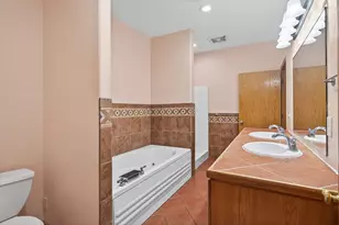 4701 Dupont Ave N, Minneapolis, MN 55430 - Photo 40