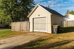 405 1st St NW, Hayfield, MN 55940 - Photo 20