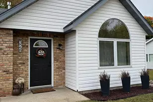 324 Shorewood Cir, Detroit Lakes, MN 56501 - Photo 2