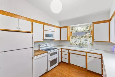 3212 33rd Avenue NE, Saint Anthony, MN 55418 - Photo 4