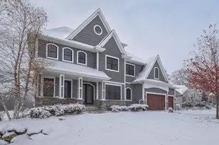 525 Smithtown Ct, Excelsior, MN 55331 - Photo 1