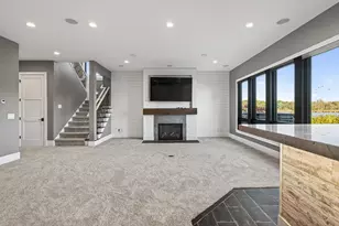 525 Smithtown Ct, Excelsior, MN 55331 - Photo 86